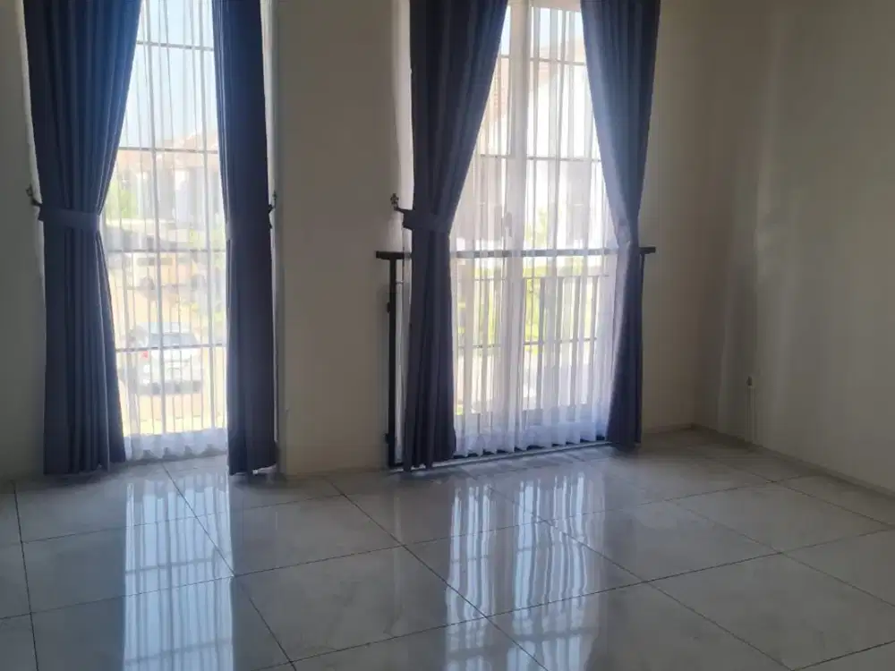 RUMAH BAGUS 2 LANTAI LINGKUNGAN NYAMAN AMAN SIAP HUNI DI TATAR SIMAKIRANA KOTA BARU PARAHYANGAN KBP BANDUNG