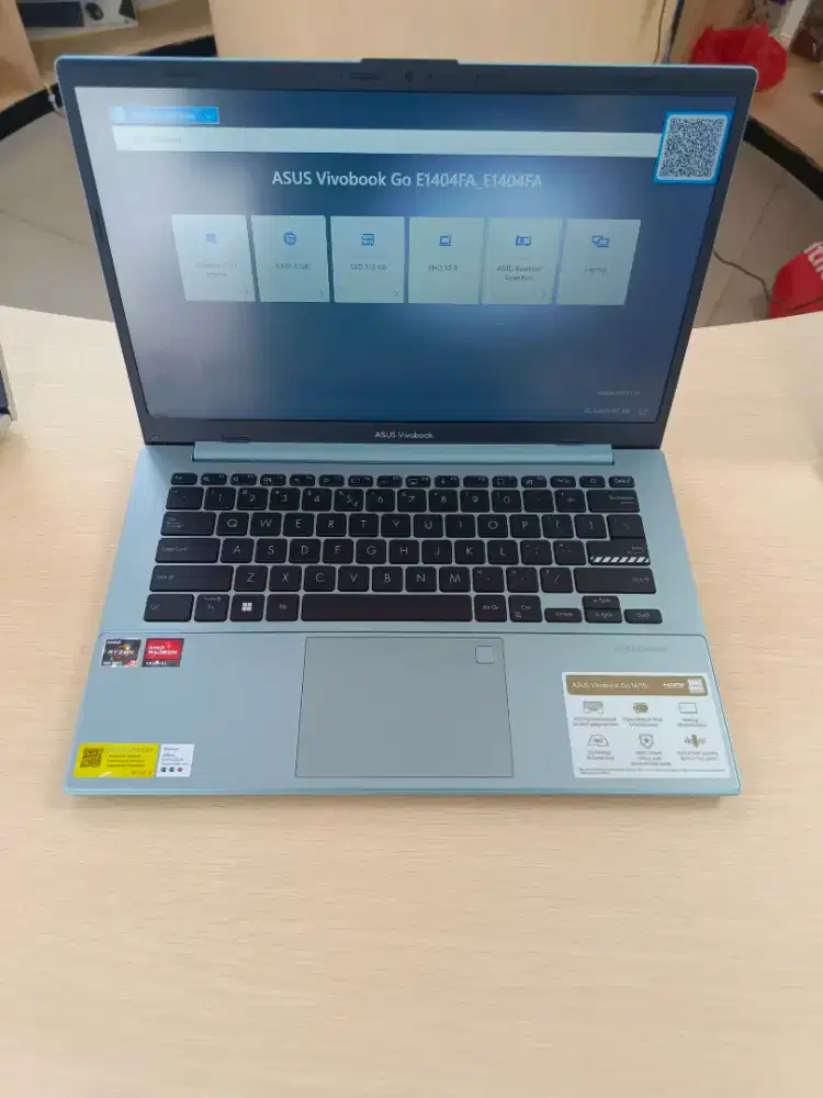 Kredit laptop Asus VIVOBOOK GO 14 E1404F