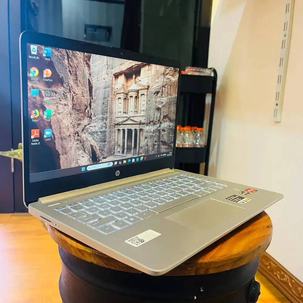 LAPTOP HP 14S-FQ2002AU//AMD RYZEN 5-5625U//SSD 512 GB