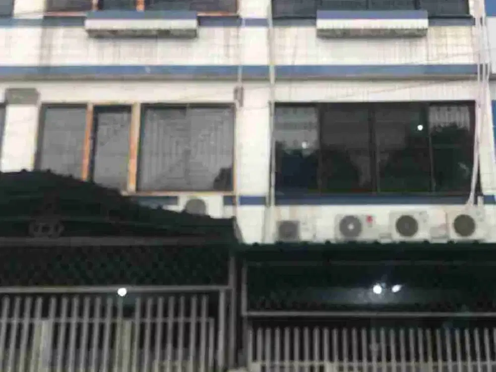 Ruko 3,5 Lantai di Cideng Roxy Jakarta Pusat