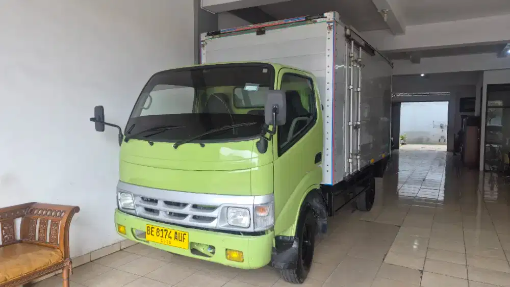 Hino dutro engkel long chassis 2009