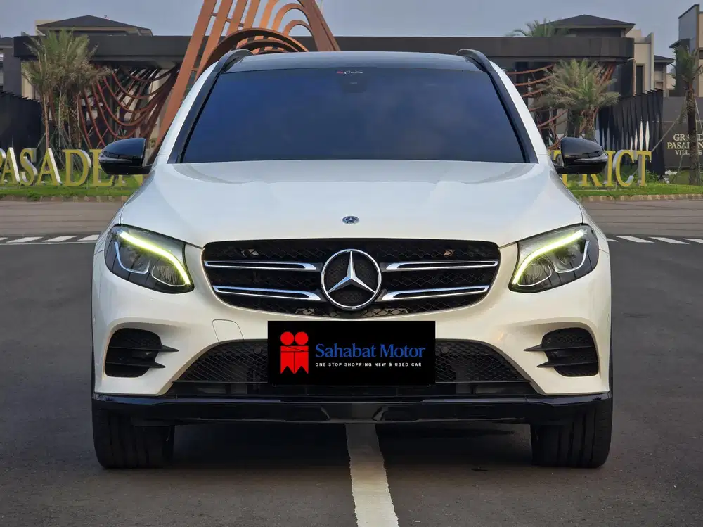 Mercedes Benz GLC-200 2019
Night Edition 2.0 AT