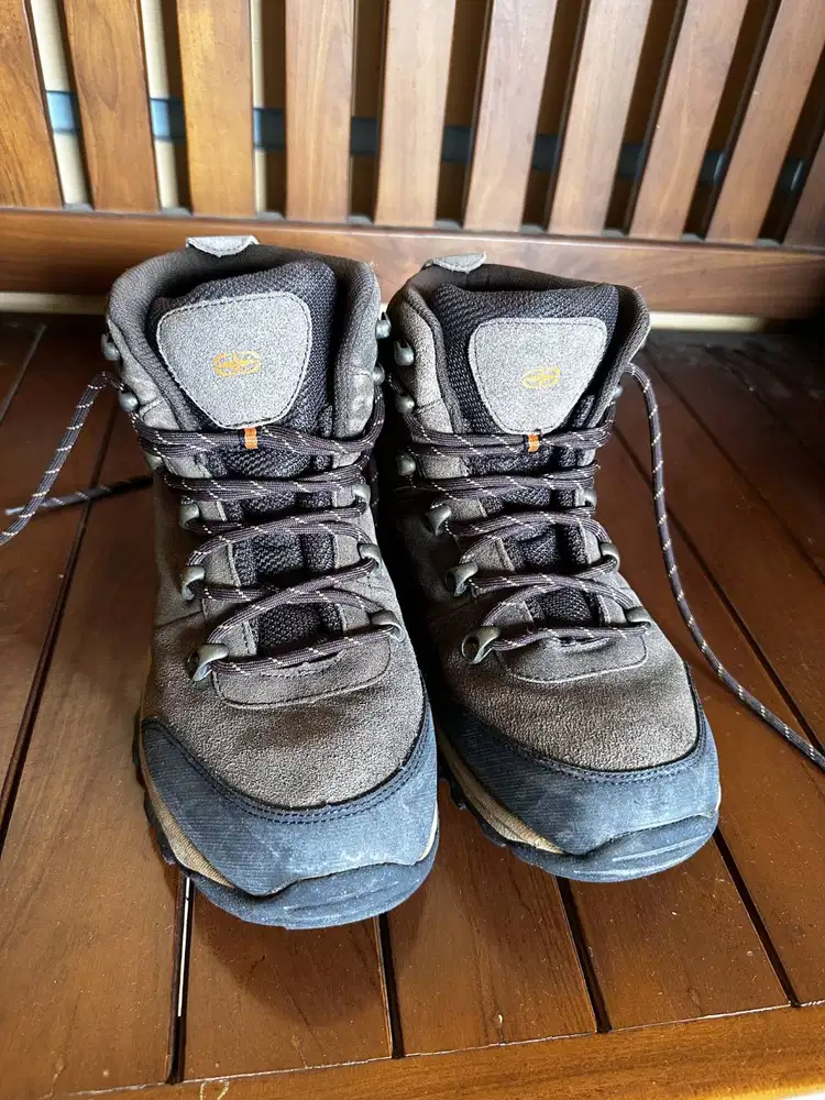 Sepatu Hiking Cotrek Phyton Coklat Ori Size 43..