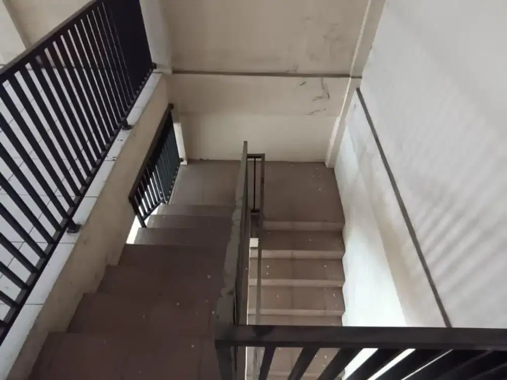 Disewakan 2 Ruko Gandeng Siap Huni di Jln Agus Salim Bekasi Timur