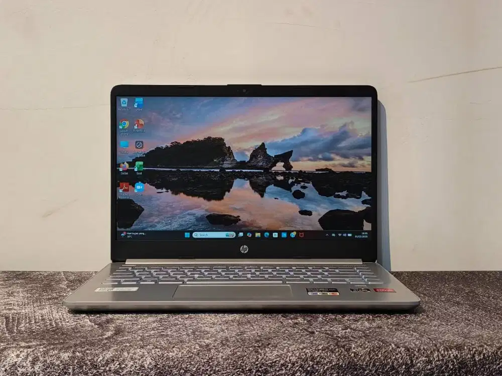 LAPTOP HP 14S-FQ2002AU // RYZEN 5-5625U // SSD 512