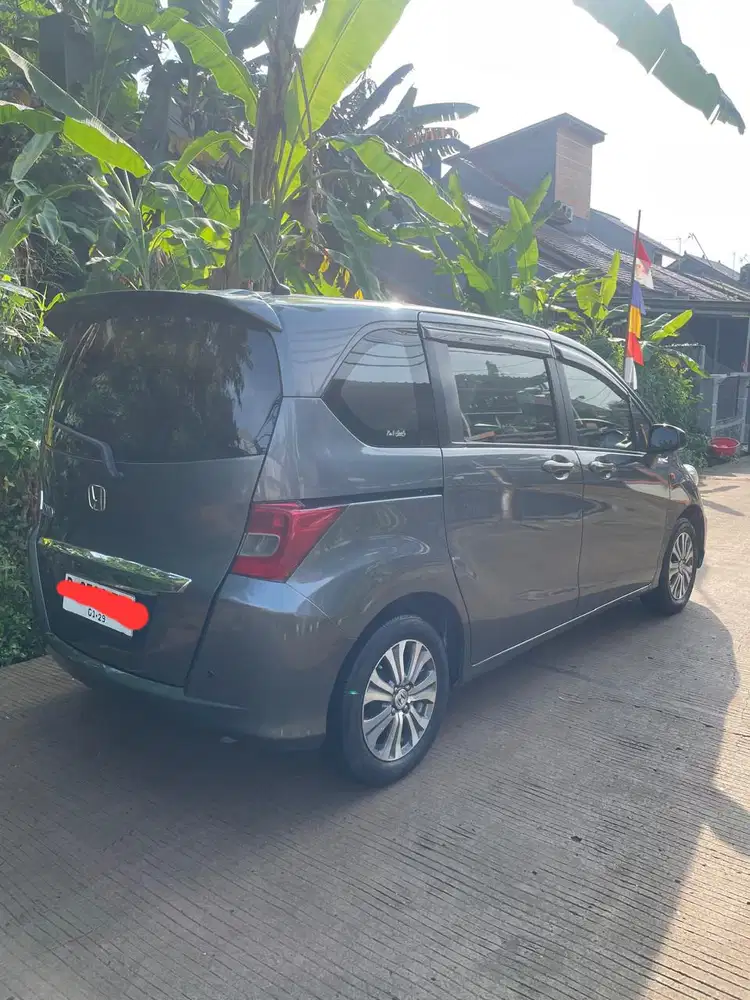 Honda Freed 2012 Bensin