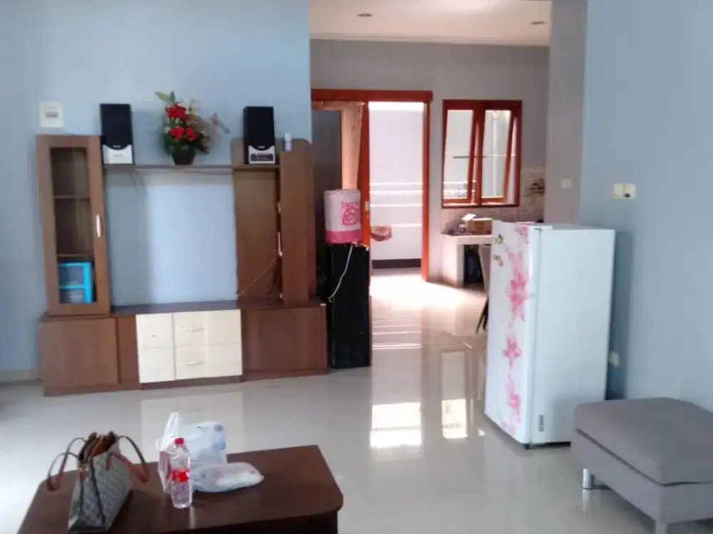 RUMAH HOOK BAGUS TERAWAT FULL FURNISHED SIAP HUNI DI CHERRY FIELD BANDUNG