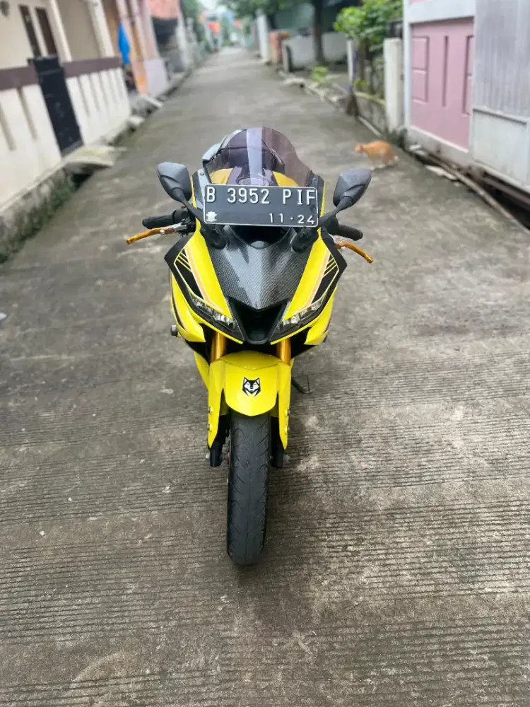 Yamaha R15 V3 tahun 2019