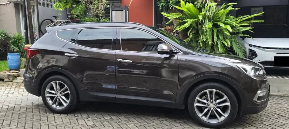 Hyundai SantaFe Limited 2.2 Diesel AT 2017/NIK 2018 type Tertinggi
