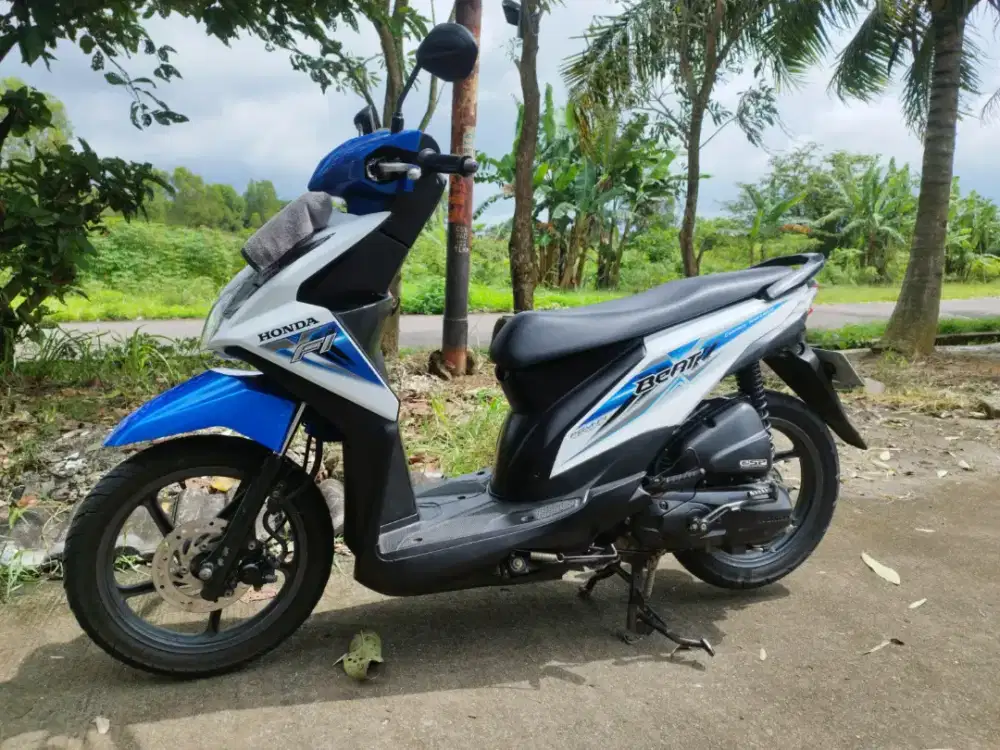 Honda beat fi 2015 biru putih