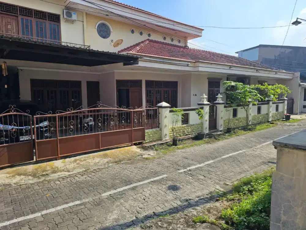 Rumah Tinggal + Kos 10 Kamar di Tembalang Semarang | 2 Lantai | SHM