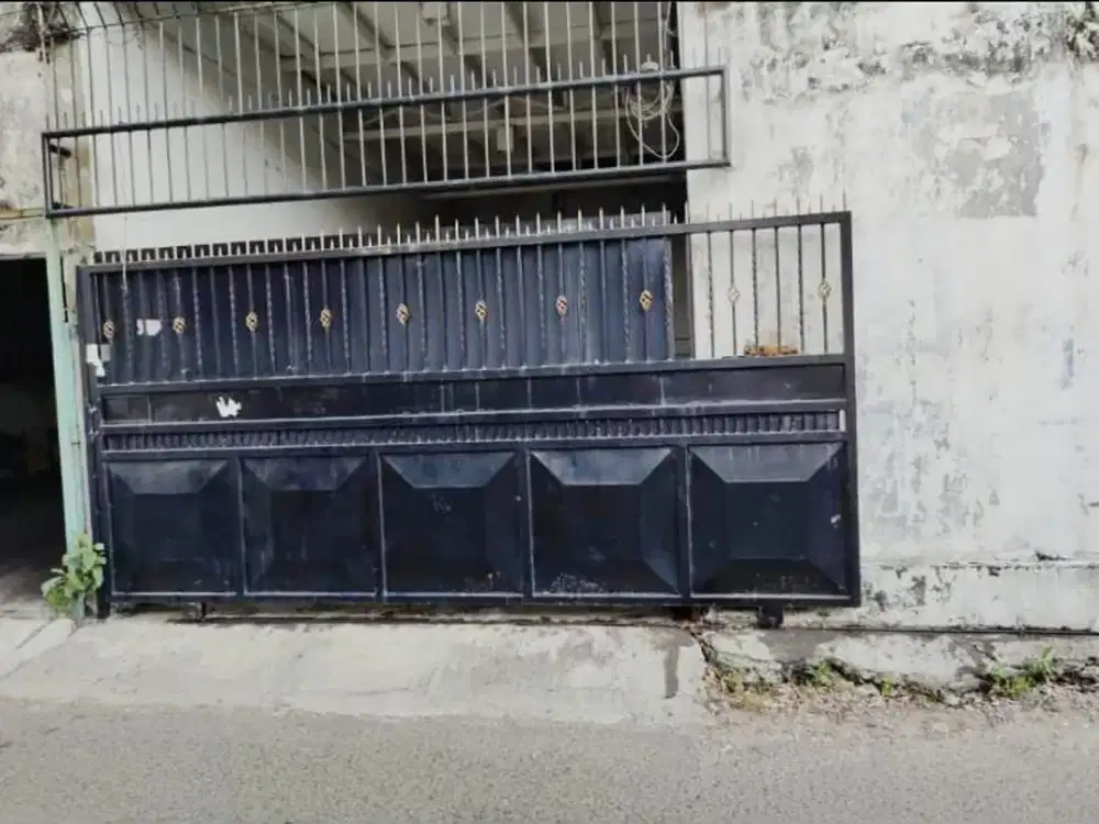 Dijual tempat usaha di sawahan surabaya barat