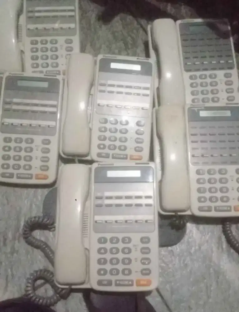 8 unit Telepon panasonic digital atau key telepon