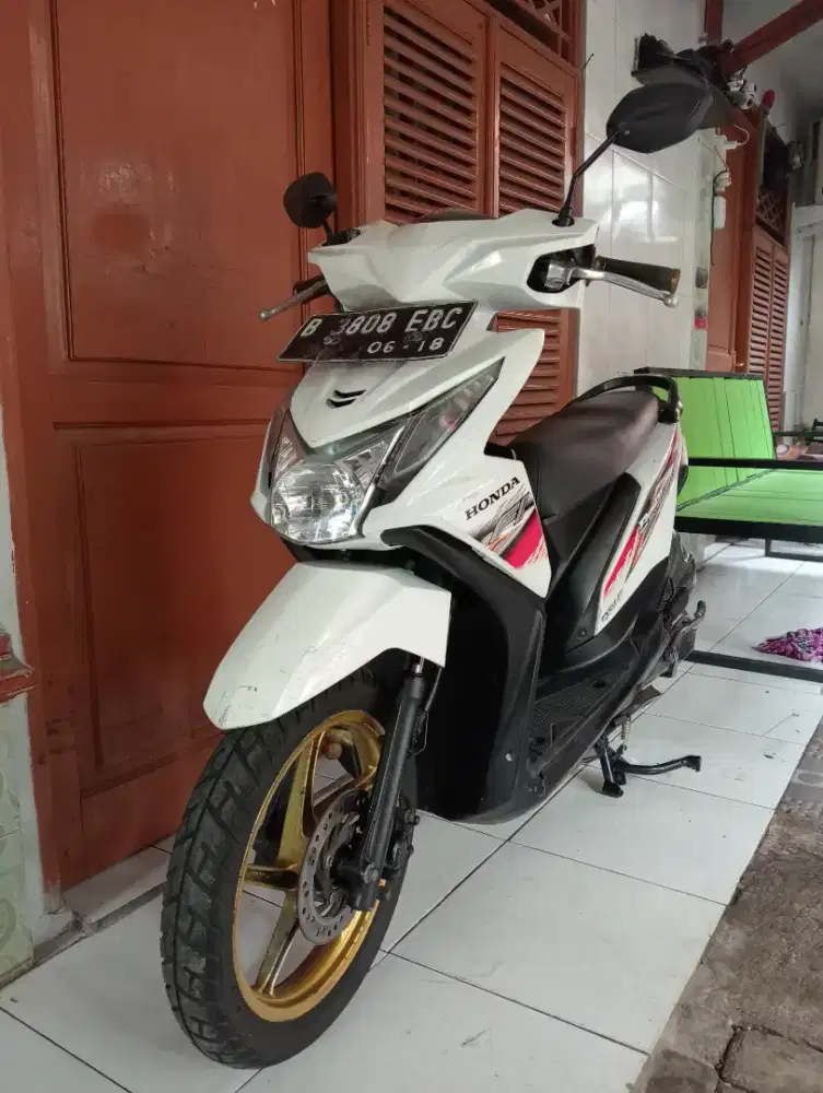 HONDA BEAT FI TAHUN 2013 LENGKAP