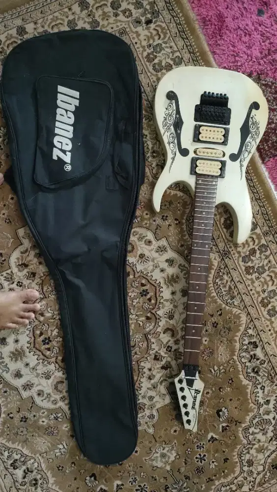 Jual gitar Ibanez bekas murah meriah