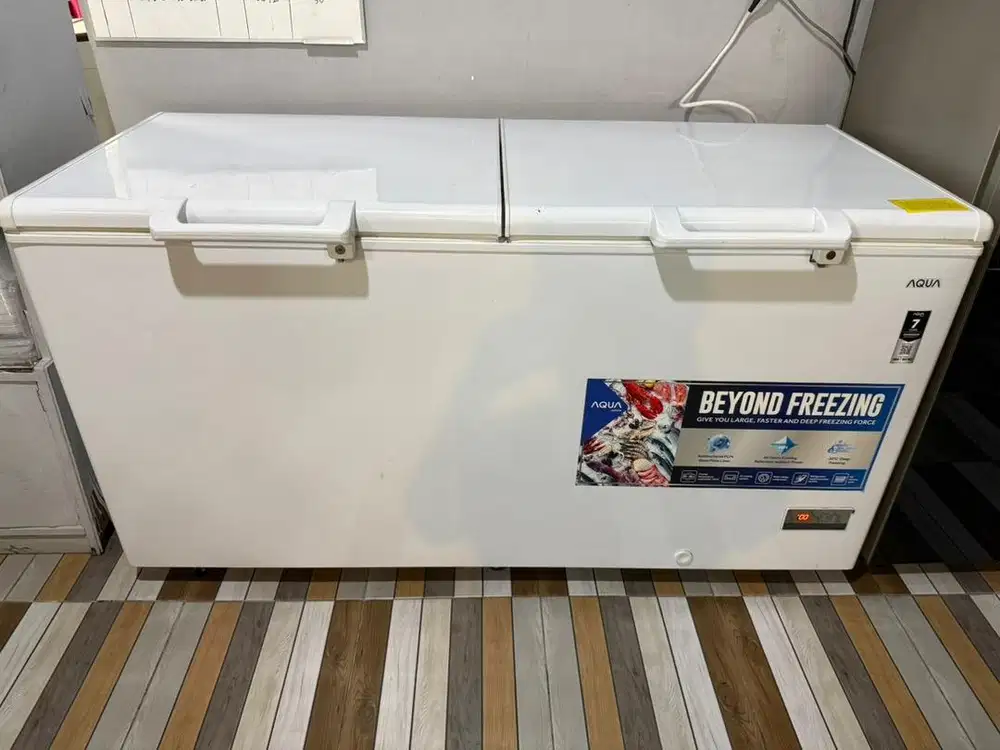Freezer Aqua AQF-550EC (2 pintu)