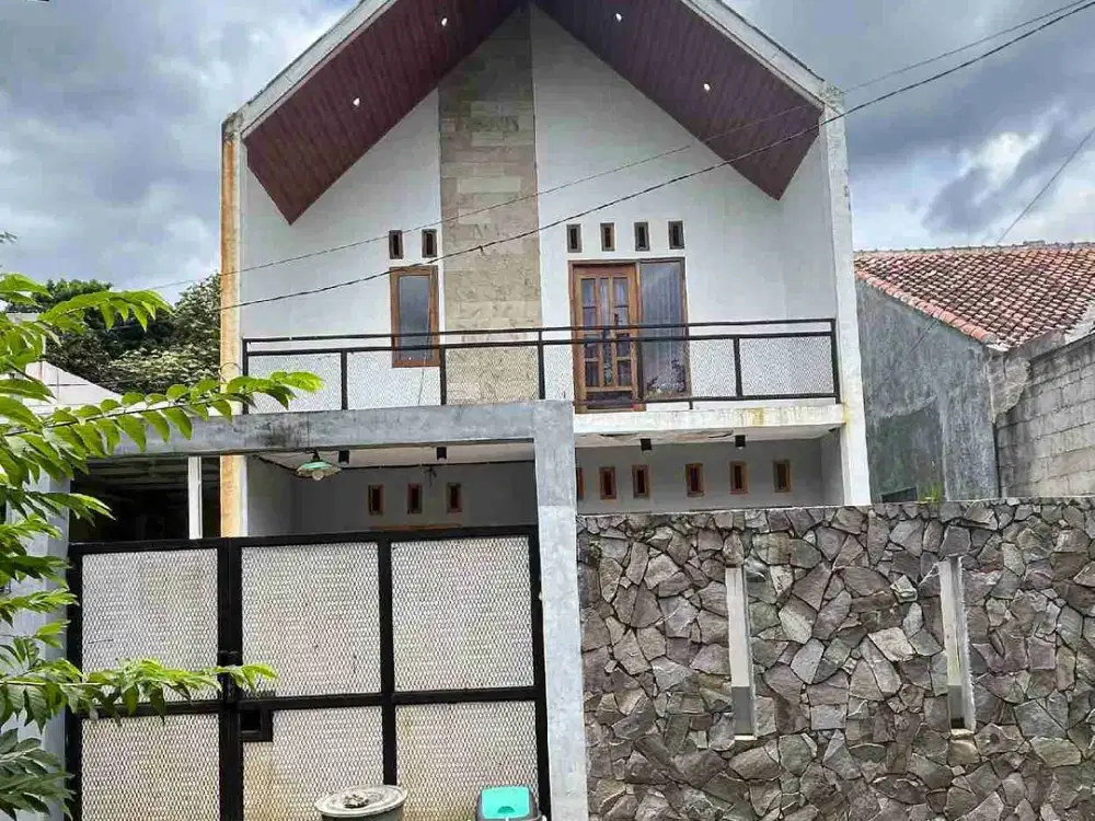 Dijual Rumah 2 Lantai Siap Huni Dekat Kawasan Industri Kota Bukit Indah Purwakarta