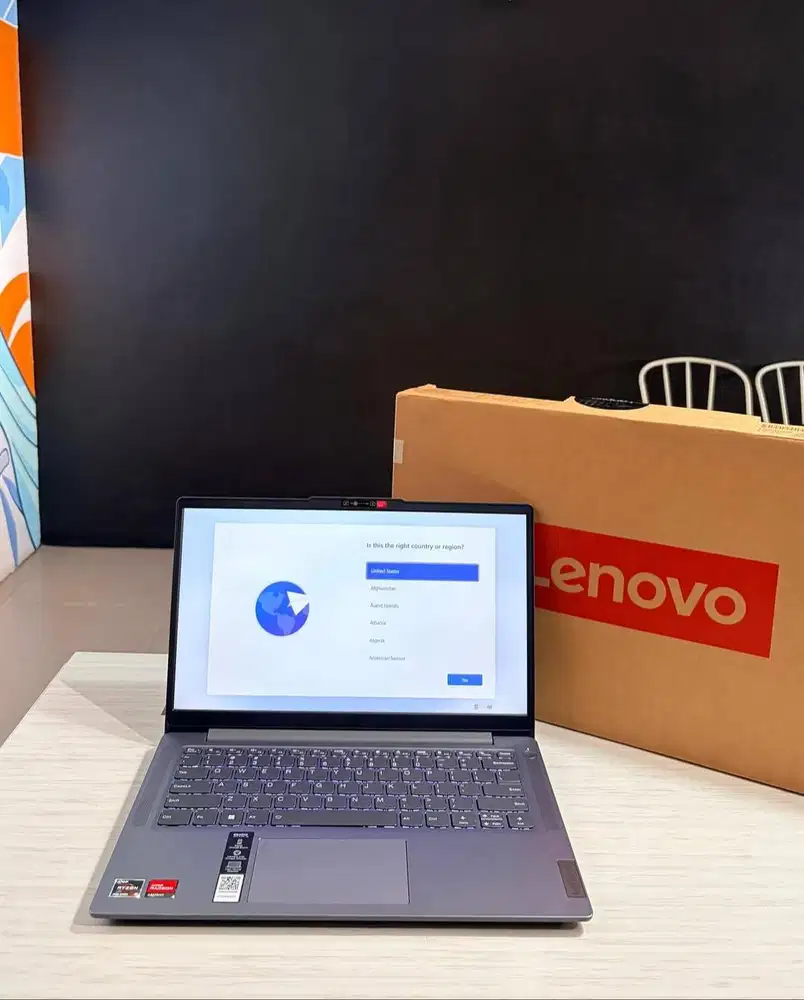 LENOVO IDEAPAD SLIM 3 14AMN8 AMD Ryzen 5 7520U RAM 16GB SSD 512GB