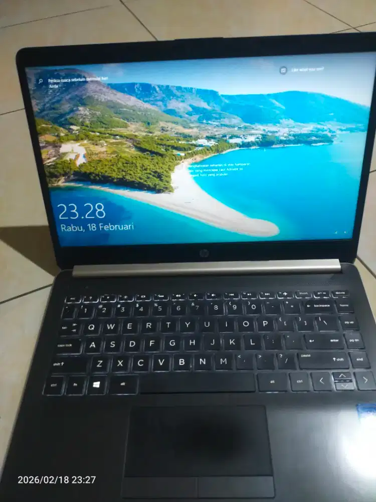 Hp 14s ram 4 gb hdd 1Tb