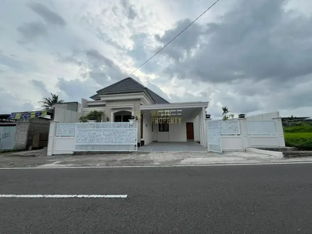VILLA DESIGN KLASIK TANAH LUAS FULLY FURNISH DEKAT UII