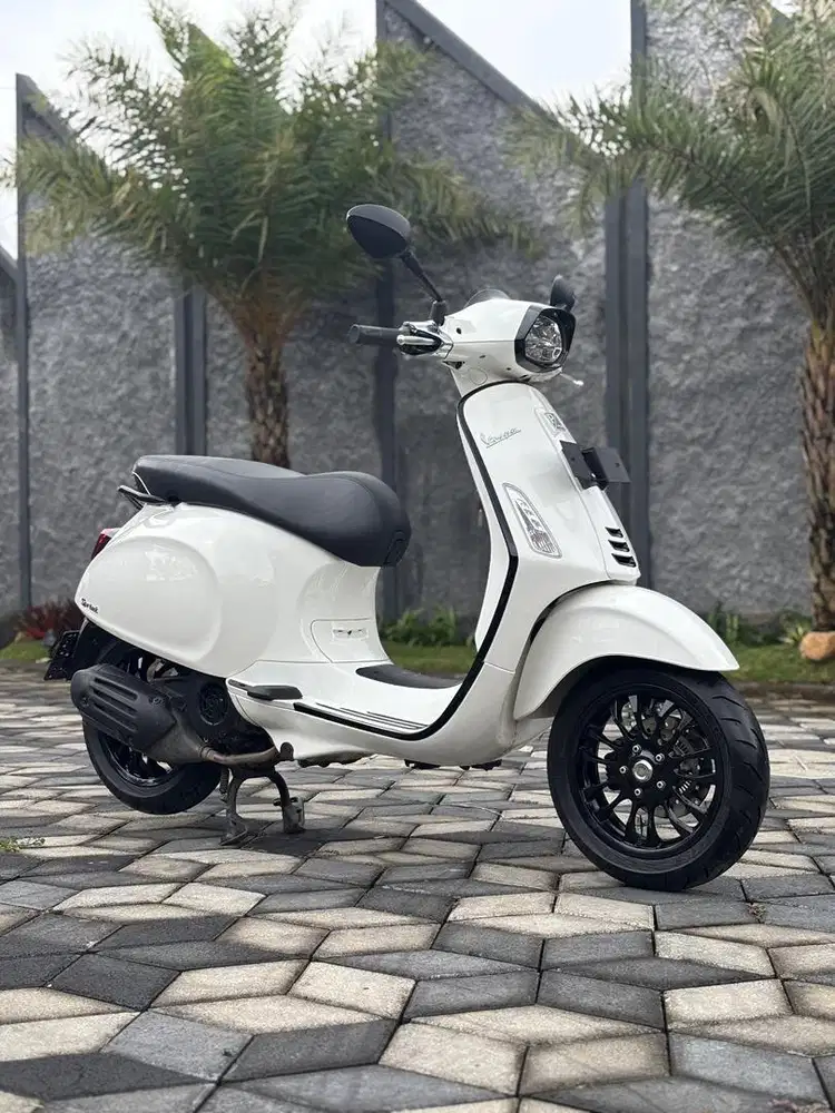 Vespa Sprint S 150 ABS IGet 2023 Putih Koko Motor