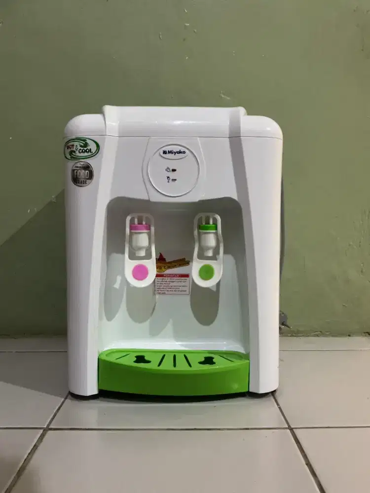 Dispenser miyako Panas dingin