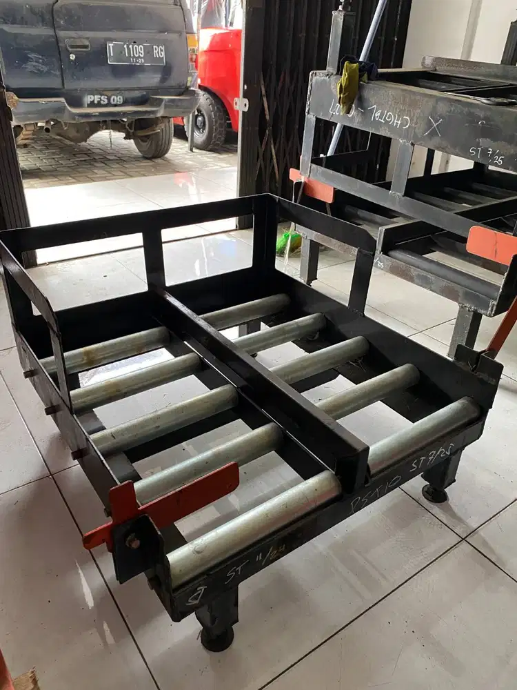 TROLLEY BATTERY FORKLIFT TROLI