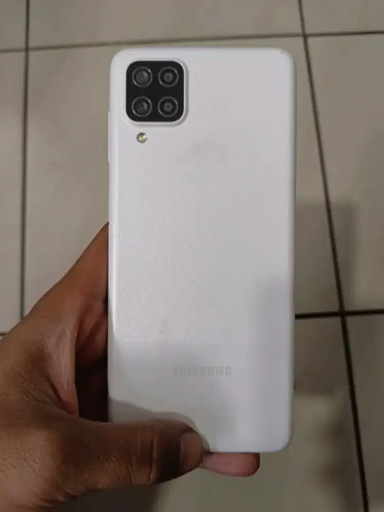 Samsung A12 6/128 HP+Charger