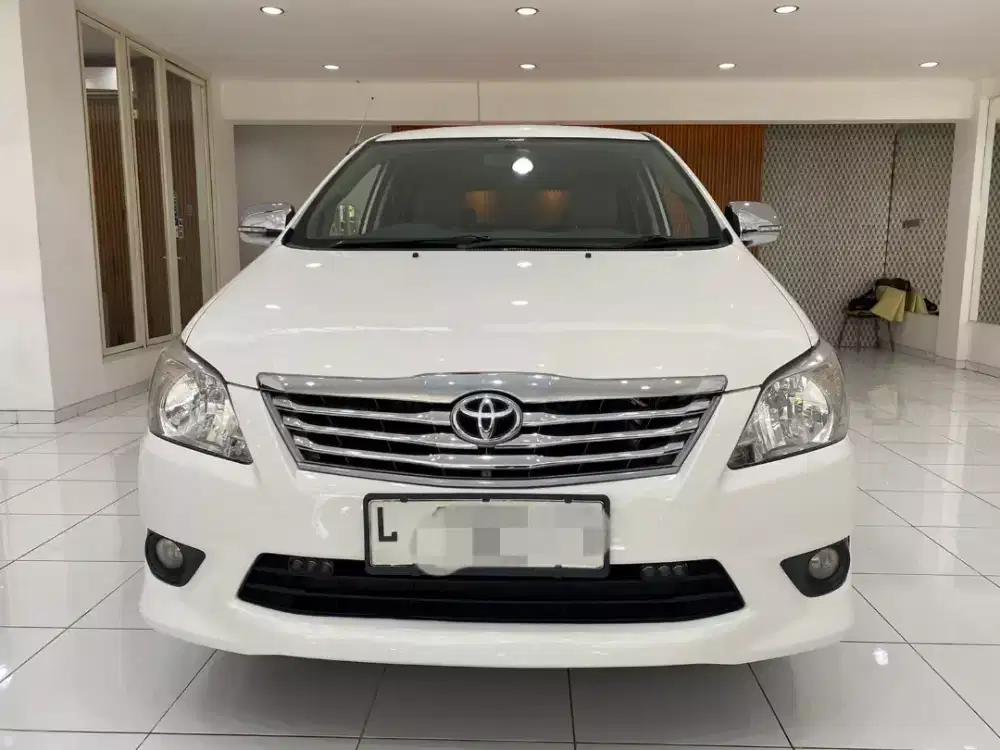Toyota Kijang Innova 2013 AT 2.0 super istimewa