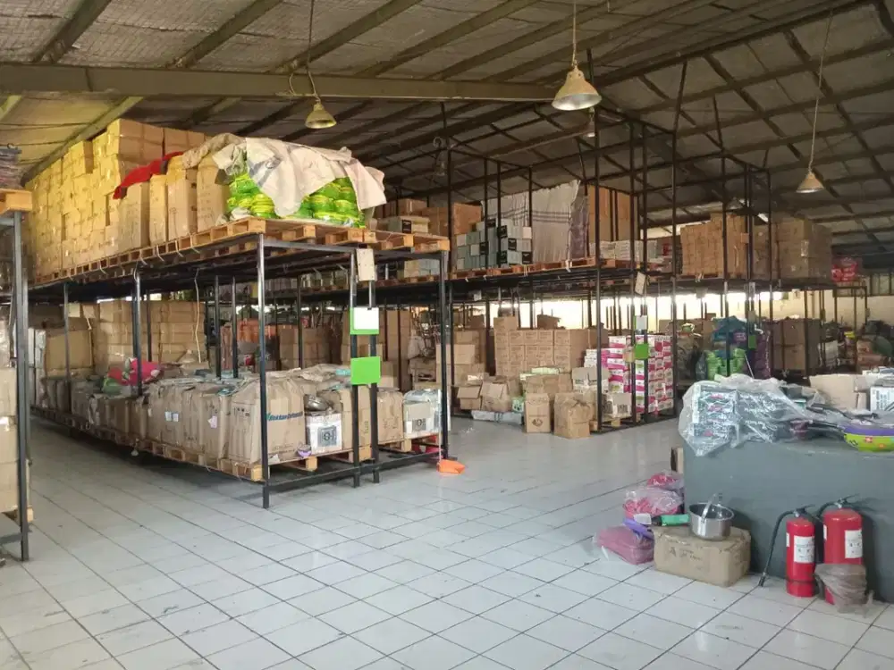 JUAL / SEWA  Gudang 2 lantai ,  di jl Caringin , BANDUNG