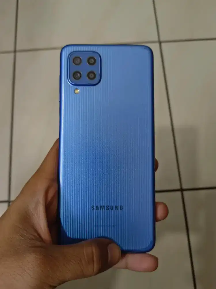 Samsung M22 6/128 Hp+Charger