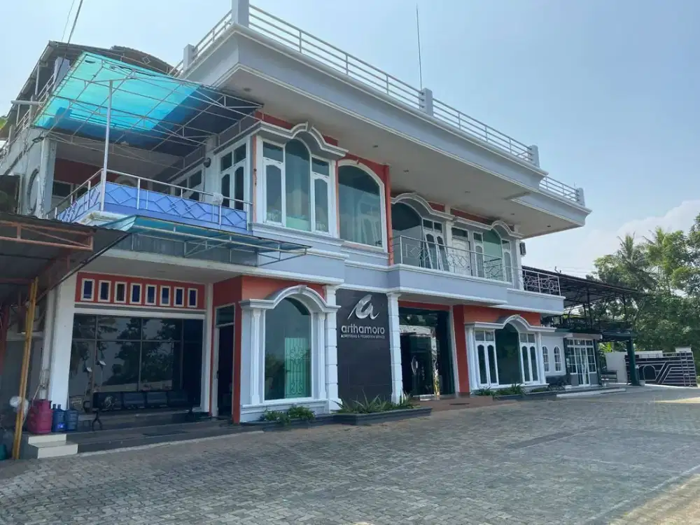 mantan cafe dan carwash cocok untuk hotel