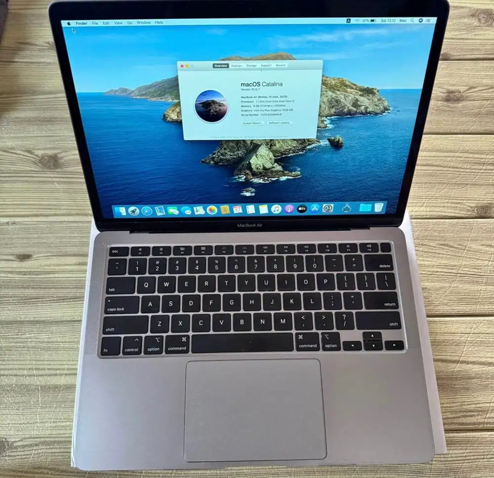 Macbook Air Retina 2020 i3 RAM 8/256GB Fullset Mulus