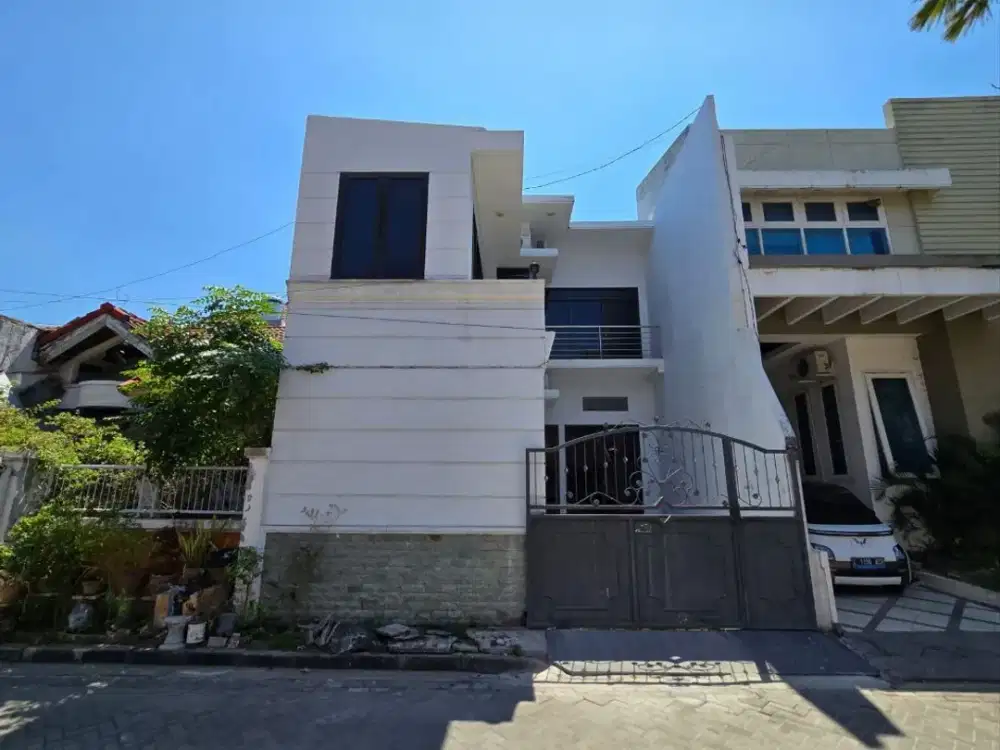 Rumah Griya Asri Pakuwon City MINIMALIS STRATEGIS SIAP HUNI