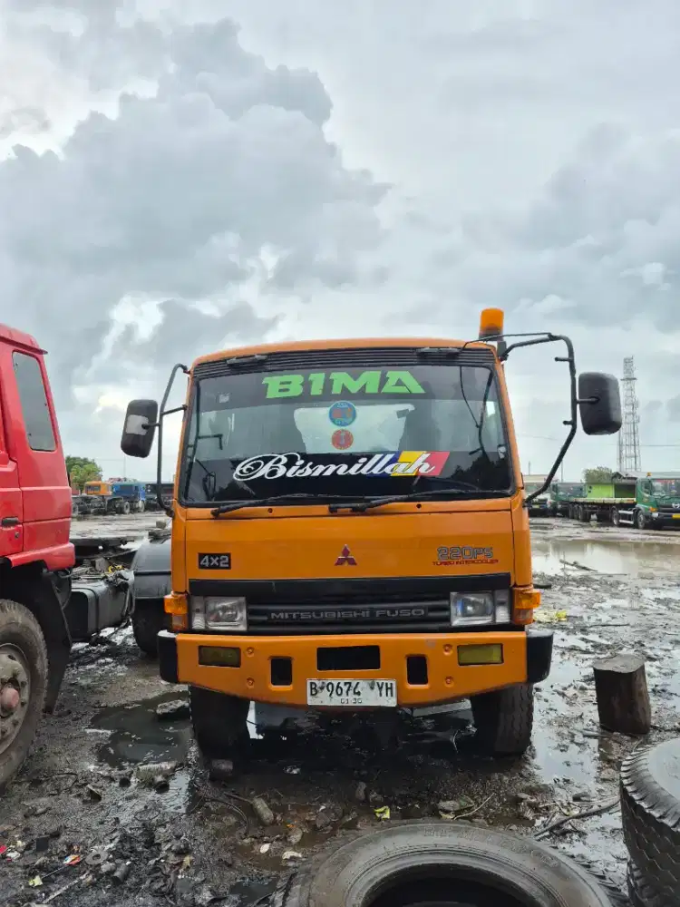 Head tracktor fuso 220 ps