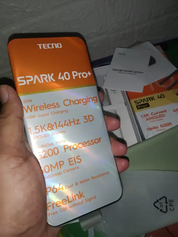 Tecno spark 40 pro plus 8+8/256GB garansi panjang peb 2027