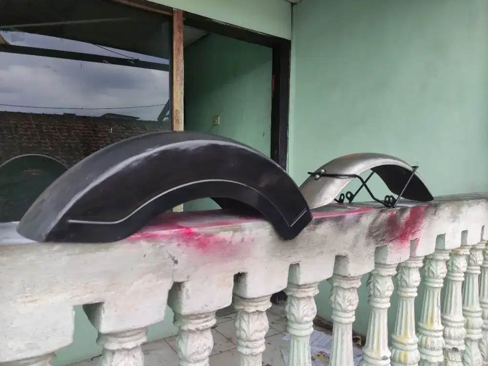 Spakbor Custom Bobber Harley ( 1 set depan belakang)