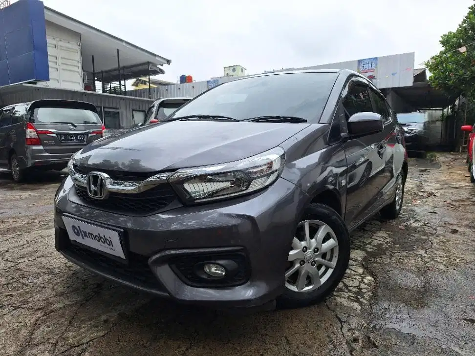 DP MURAH Honda Brio Satya 1.2 E Bensin-AT 2020 Abu-Abu C0VHT