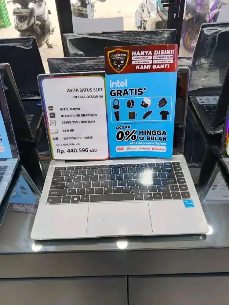 Leptop avita satus s101