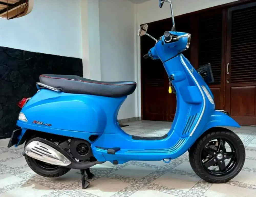 VESPA S125 (Low KM 1,495)