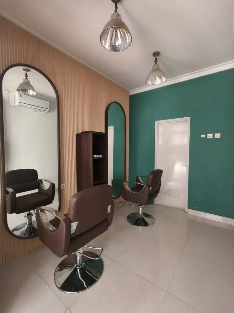 DISEWAKAN TEMPAT BARBER / PANGKAS RAMBUT FULL FURNISHED