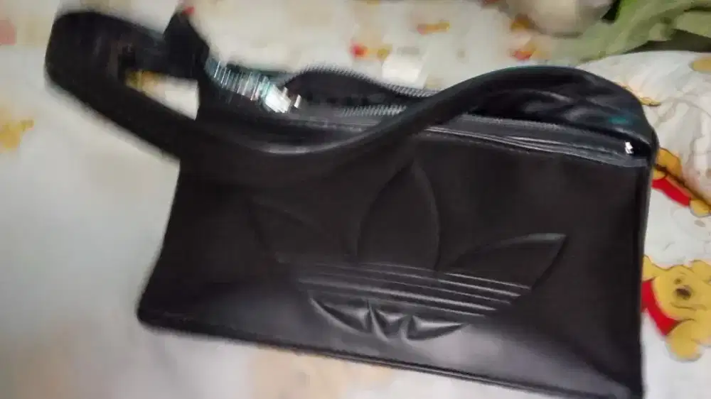 Tas adidas hitam