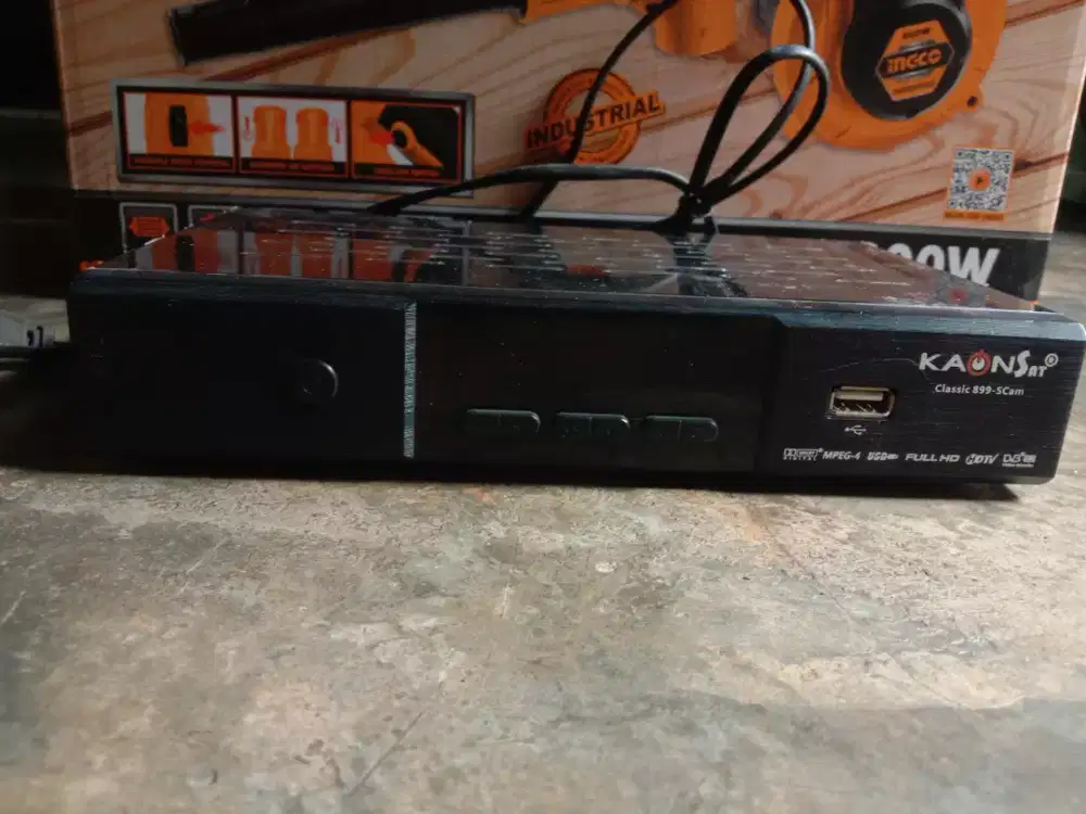 Receiver Parabola Kaonsat Classic 889-Scam