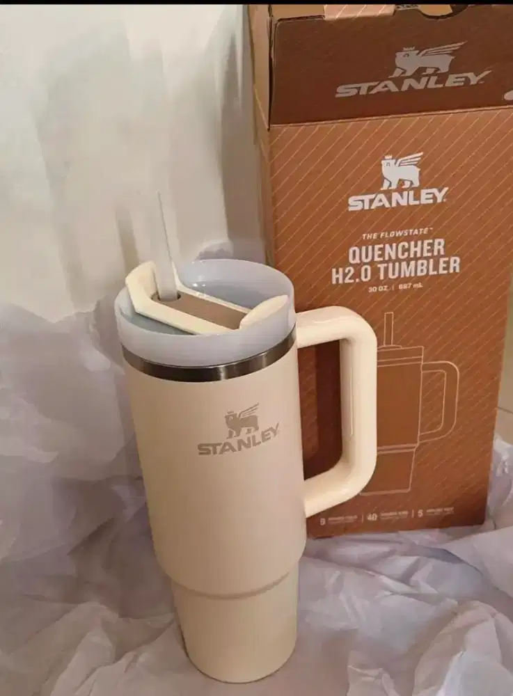 Tumbler stanley 40oz orignal new