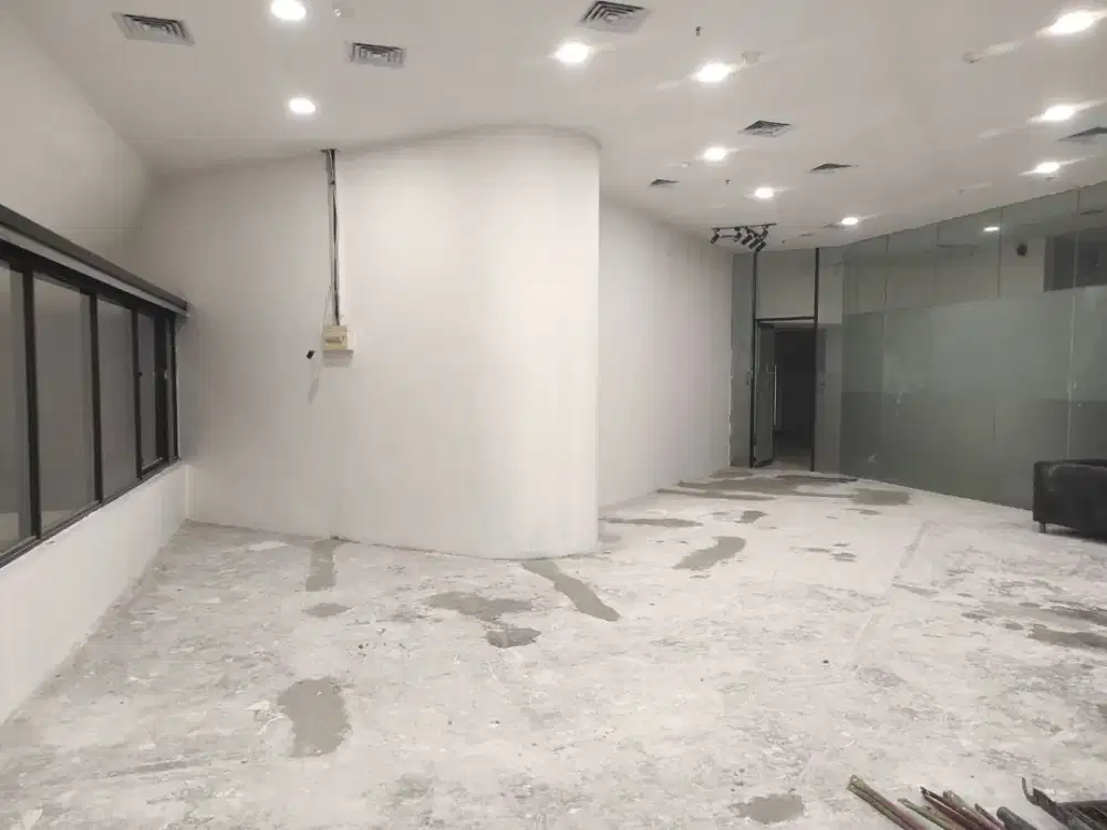 SEWA KANTOR DI  JAKARTA SELATAN RASUNA SAID  93M2  BARE  175K NEGO