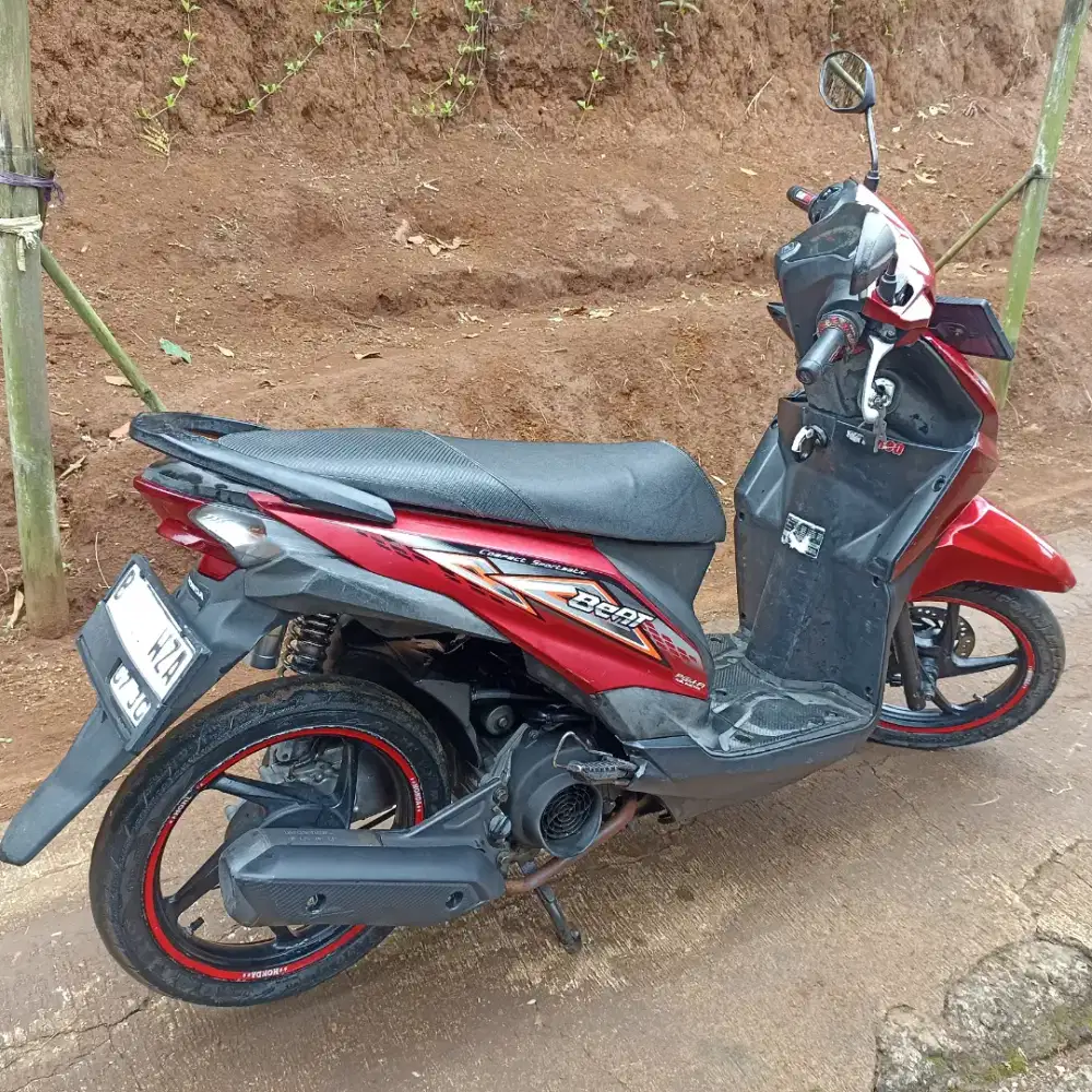 DIJUAL CEPAT! HONDA BEAT 2014