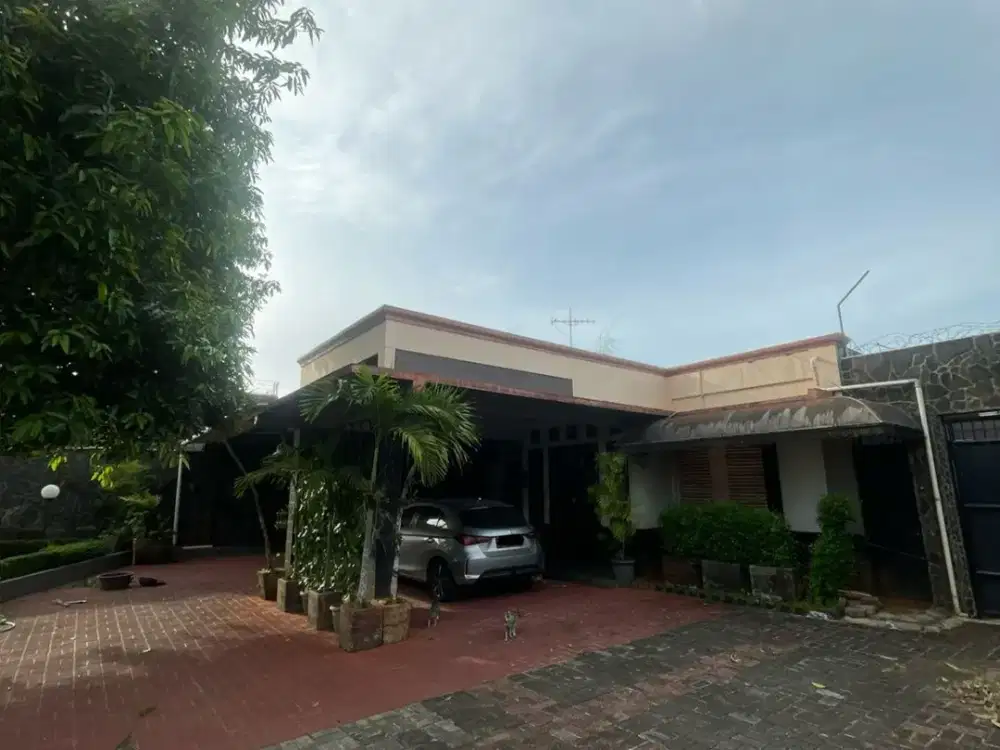 Dijual Rumah Hitung Tanah Di Bsd Lokasi Strategis