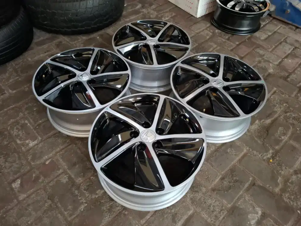 Velg Ori R17 Innova Hilux Camry Ertiga SX4 Scross Vitara APV Granmax