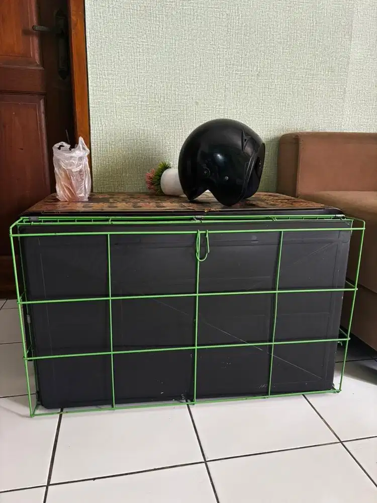 Kandang kucing bekas