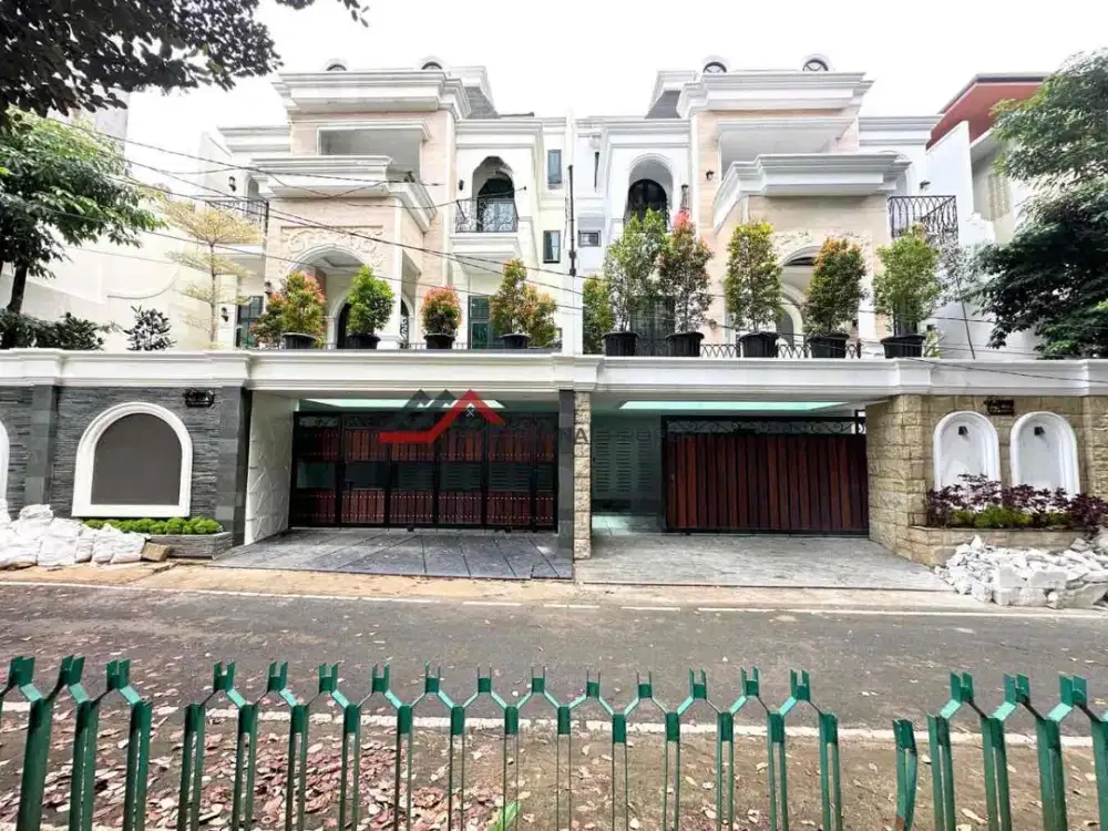 Brand New House Modern Classic Dalam Komplek Di Cilandak